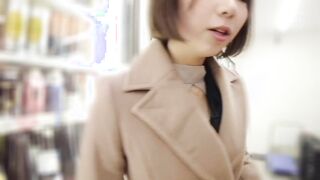 CAWD-528 「シャワー浴びた方がいいですよ…」終電なくなり後輩女子社員の部屋に… 無防備すぎる部屋着姿とすっぴんに興奮した僕はチラつく妻の存在が吹き飛ぶほど一晩中モ