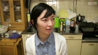 404DHT-0647 スレンダー体型の四十路主婦に白濁汁を注入 しおりさん46歳
