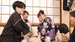 HUNTB-587 田舎の年一お祭りはセックス祭り！お祭り後は浴衣女子たちが宅飲みで着崩れパンチラ＆胸チラしながら乱痴気騒ぎ！この日だけは襲っても許される！