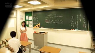 CLUB-219 嚴肅整潔的女老師利用違反校規的男學生的弱點，在學校內與他發生性關係的偷窺鏡頭。