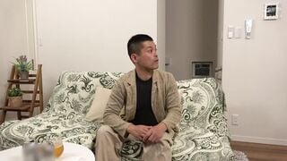741M584-G02 数年ぶりに帰ってきた息子がまさかの超絶ニューハーフ！？驚愕の両親も美しい息子の身体に興味が…