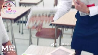 [ผลิตภัณฑ์คุณภาพสูงในประเทศ] THY-0002 วันครูลามก Fuck ครูเท่