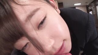 SSNI-438 僕にしか聞こえないヒソヒソ声で超密着ささやき誘惑してくる小悪魔美少女 架乃ゆら