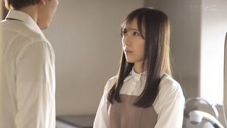 STARS-842 小湊よつ葉 不良生徒の俺を甘いキスで翻弄してくる家庭教師のよつ葉先生との接吻ラブストーリー