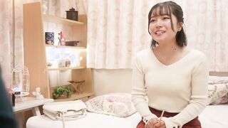 HUNTB-613 大学デビューしたてのウブな後輩女子と2人きりの王様ゲーム！酔って豹変した女王様の過激な命令に抗えず精子が空っぽになるまで犯●れてしまいました