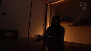 KAM-137 関東圏某老舗旅館オーナー撮影動画流出 婦人会慰安旅行の美人妻を狙った睡眠薬昏●中出しレ●プ動画 宿泊先の旅館の一室「ご自由にお飲み下さい」と室内に置かれた