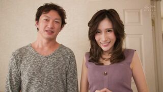 MEYD-826 友カノJULIA 僕の母がバカで絶倫な親友と付き合いはじめて困っています…。