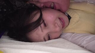MKON-090 綺麗好きの彼女を女子禁制の男子寮に連れ込んだら、キモくて不潔な管理人に捕まってしまいボロボロになるまで汚された 由良かな