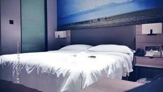 【9总全国探花】甜美大奶萌妹子酒店啪啪，洗完澡穿上情趣装制服口交插嘴，蓝色丝袜翘起屁股后入
