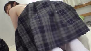 345SIMD-001 実家でセックスしちゃうヤリたい盛りの彼氏を脅してゲットしたハメ撮り映像【□リ顔/J●/盗撮/ストーカー/パンチラ/オナニー】 (藤田こずえ)