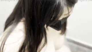 【巨乳肥臀白虎穴】推特巨乳温柔妹妹『九儿』最新爆乳私拍《我的巨乳女友》打扫卫生身体发热 揉乳玩穴 高清1080P版