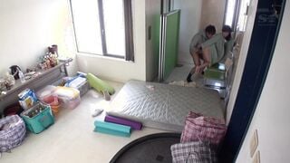 SNIS-674 Si je l'insère avec force tout en retenant mon pipi à la limite, mes cuisses trembleront et mes jambes trembleront, et je le supporterai désespérément, mais au moment où ma tension se brisera, j'aurai honte de dire qu'un grand une grande quantité