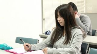 SSNI-383 レ○プした陰キャ女子大生とその後、互いに求め合う濃密性交 羽咲みはる