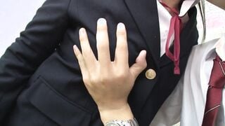 HUNTA-375 場違いなヤリマンの入部で女子部員全員がヤリマン化！男子も女子もウブで真面目な生徒ばかりのお堅い文芸部になんとヤリマンが1人入部してきた！！部活動もそっ