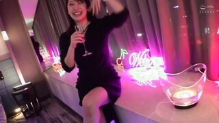 MAAN-895 【Gカップパイパン性欲マシマシ】彼では満足できない性豪美女！積極ディーチューから、アナル舐め手コキでご奉仕されまくりッ！目隠し拘束イラマで喉奥責め！中出