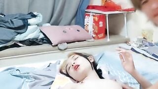 【火爆推荐❤️多人开炮】七彩女神『18岁梦涵』04.28团队即将解散最后一次群P 挨个内射粉穴