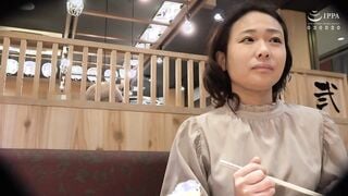C-2790 自分の部屋に泊まることになった妻の女友達 「人妻織江さん（仮名）四十五歳」に当然のように手を出してしまうワタシ