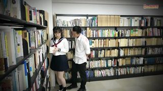 530DG-245 조용한 도서실에서 일어난 사건. 성실하게 책을 읽는 학생 회장, 바로 가기의 폭유 안경