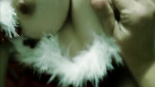 「上海情熱の夜」クリスマス服を着た美乳の美女女神が「勃起」に跨り後ろから掻き回し、魅惑的に喘ぎながら稀に見る美しいセックスを繰り広げる。