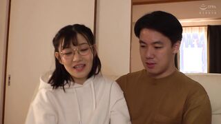HODV-21783C 初次脫下她的衣服，竟是隱藏的美巨乳！令我大興奮，直到滿足性慾為止，不斷地將種子播種。小梅惠奈