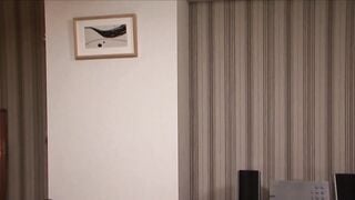 JUC-984 とっても世話焼きな人妻大家さん ～断りきれずに住人たちへ性欲発散御奉仕～ 翔田千里