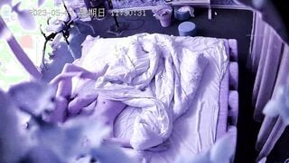 流出情趣酒店偷拍年轻情侣中午睡醒干炮干得妹子啊啊叫