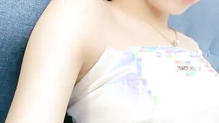 9分颜值极品美女！细腰美腿尤物！帅哥炮友酒店操逼，69互舔吃大屌，抱起来狂插，抱着美臀上下抽动