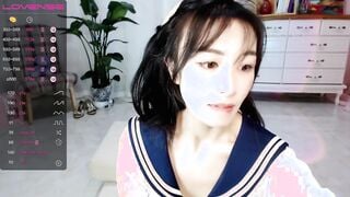 ST专卖店，【AOAkoko】新来的人气女神，跳蛋假鸡吧~大潮喷，学生装，蜜桃臀黑森林