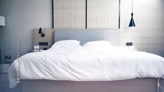 总全国探花深夜第三场牛仔裤高跟鞋妹子，性感黑丝舔逼骑乘后入猛操，呻吟娇喘大声非常诱人