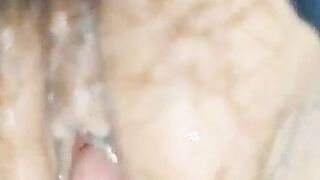 【最新封神极品性爱】熟女控大神乱伦新作醉操抽插同学妈妈风骚熟女王阿姨 屄屄很嫩 剪开丝袜内射 高清720P原档
