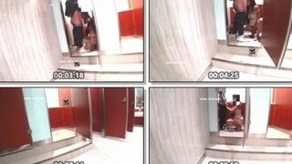 [최신 섹스 유출] 트위터 오쟁이 진 남편 YQ가 신작을 공개하지 않았다.미혼 남자 두 명과 함께 쇼핑몰 화장실에 가서 재미를 본다.그는 아내 뒤에 서서 큰 엉덩이로 섹스를 한다.HD 720P 원본 버전