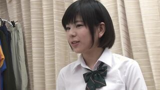 HUNTA-175 「ラップ越しでいいからキスさせて！」「…それだったら…いいよ…」子供の頃から人見知りでいまだに童貞のボクが唯一話せる女子は超カワイイ幼馴染だけ。でも最