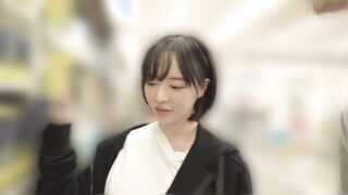 YUJ-010 「僕、結婚するんだよね」そうなんだ…じゃあ今夜は君を寝かさないから… 12年ぶりに元カノと朝陽が昇るまで中出ししまくった結婚前夜の僕。 三宮つばき