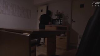 HBAD-661C 不被發現的把兒子偷偷掩護的離家出走娘抽插搞翻天 日泉舞華