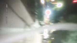 대사는 명료하다 주인은 콘돔 없이 C를 창녀한다 용감하고 닭장 탐색을 잘한다 길가 가게 두 군데에 연속으로 들어가서 큰 가슴과 큰 유륜을 가진 아름다운 여자와 섹스한다 그는 또 늙은 암탉과 섹스하고 콘돔 없이 싸는 것.