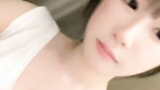 抖音网红！可爱至极！~【京鱼儿】大尺度粉穴天然美乳~哇塞，女神不常来，可遇不可求