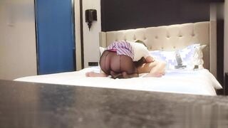 探花大神肥尸哥冒充富二代重金约炮南航空姐外围女酒店开房穿着黑丝草真鸡巴爽