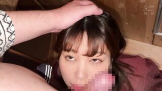 MUDR-234 Hot Spring Trip Minami Maeda, anak perempuan persatuan kejiranan yang terus-menerus dirogol oleh omboh seks berpeluh lelaki tua hodoh dan telah diimplan dengan syahwat