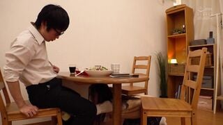 BLK-421 Je me suis retrouvé à côté de mon amie d'enfance, une fille effrontée, sur le lit du bureau de l'infirmière, et nous avons séché l'école et l'avons baisée toute la journée jusqu'à ce qu'elle n'ait plus de sperme ! Mitsuki Nagisa
