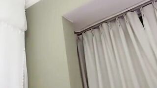 极品尤物！F罩杯网红女神！一对豪乳超柔软，单人道具自慰，骑乘位深插，微毛肥穴