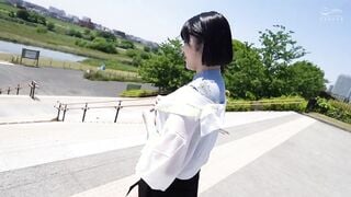 435MFCW-010 女優の夢を諦め専業主婦に……新婚ほやほやの新妻がマリッジブルーの寂しさを埋めるためチ○コを求めてマッチング！持参の電マで男子高○生ばりの性欲が大爆