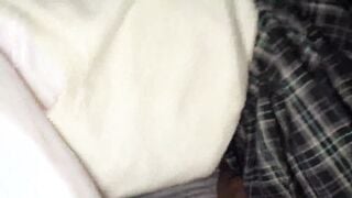 534IND-142 【個人撮影】くせ毛の可愛らしい制服女子とP活_恥じらいながらもベッドがビチャビチャになるまで乱れてくれました。