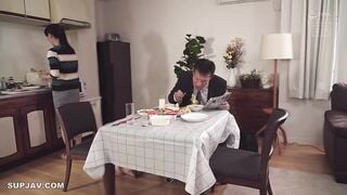 【モザイク破壊】HMN-317 学生時代の電車痴●オヤジが母親と再婚ー。その日から来る日も来る日も言いなり制服中出しペットにさせられて…。 綾瀬こころ