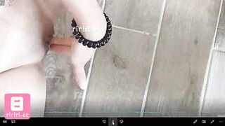 elme 赤裸裸自慰被鄰居看光光