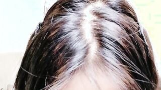 清纯系天花板！眼镜乖巧妹妹！带新人闺蜜下海，先看看骚逼，贫乳奶子，脱光光自摸嫩穴