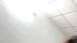 爆乳尤物颜值美女！近期下海收费操逼！道具插穴淫水直流，吸吮舔屌主动骑乘位，大屁股上下猛砸