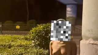 爆火推特19岁娇小苗条骚妹妹【苏苏】母狗式私拍~大白天各种路人前露出紫薇啪啪胆量惊人
