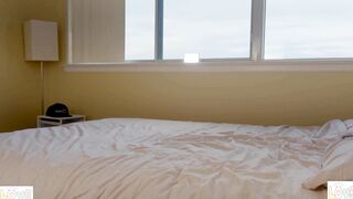 瑜伽裤女友可爱萌妹〖下面有根棒棒糖〗给老公戴绿帽,意外被私教内射 瑜伽裤完美勾勒出女神凹凸有致的身材