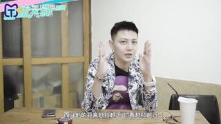 【國產精品】天美传媒TMW122 跨年蹦迪实测约炮 火辣骚货现场开操-妍儿