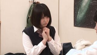HUNTA-545 「おちん○ん、喉の奥まで挿れたら気持ちいいのかな…？」幼馴染は喉奥が超性感帯！？今ボクは女の子にフェラチオをされています…。でもこの子は幼馴染！最近で